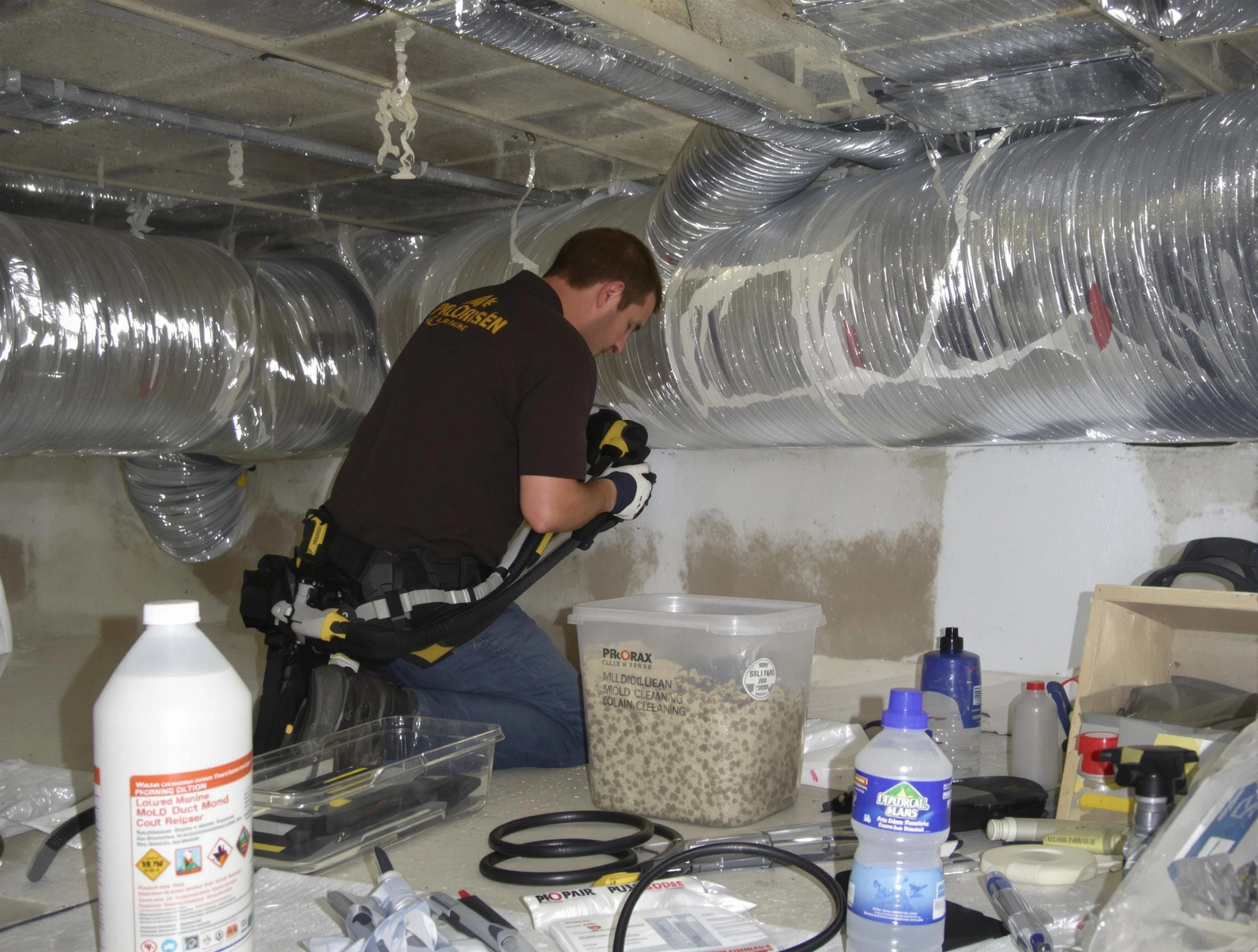 Tuckahoe Air Duct Cleaning specialist performing professional mold removal from air ducts in Tuckahoe